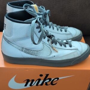 Nike Blazer Mid '77 High Top Basketball Shoes 8.11.73 Retro 8.5 White Grey Black
